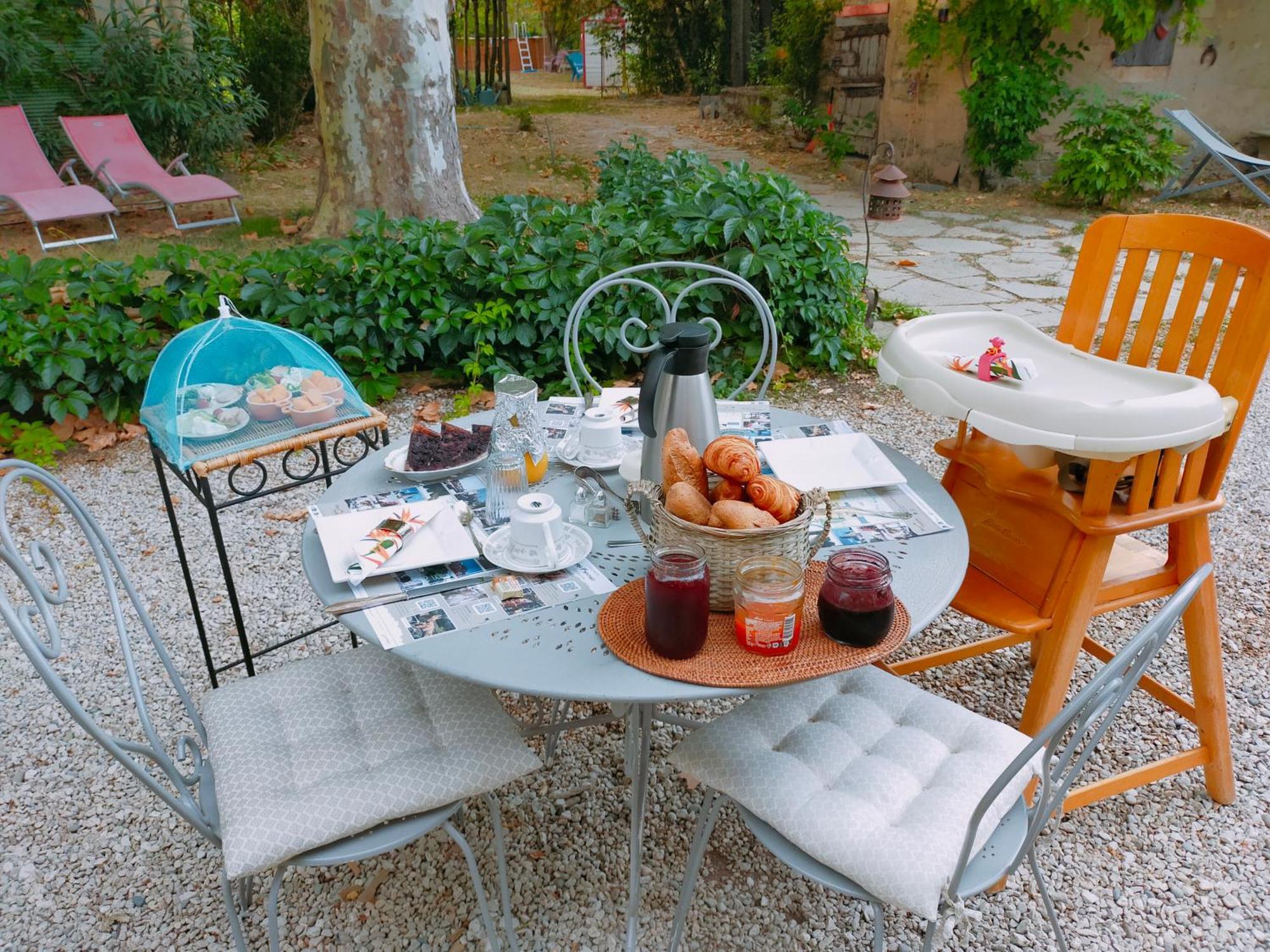 Reve D'Emma Bed and Breakfast Plan-dʼOrgon Exteriör bild